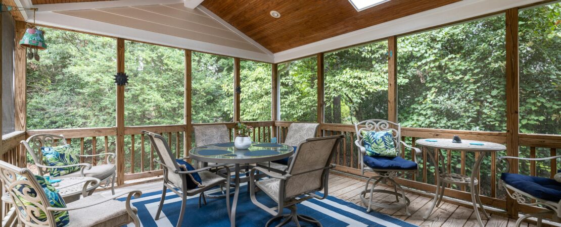 Exploring the Best Restaurants Listed on Donuts To Go